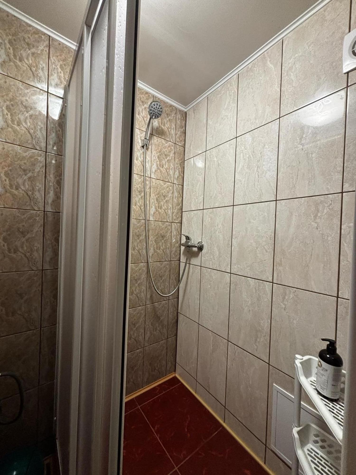 Апартаменти Kotedzas Ніда Номер фото